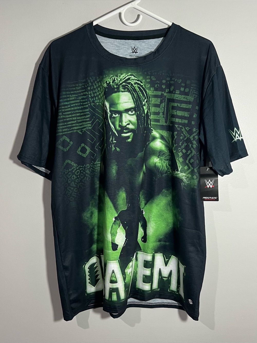 NEW WWE Prosphere Oba Femi Wrestling Black Green Short Sleeve T-Shirt Mens Large